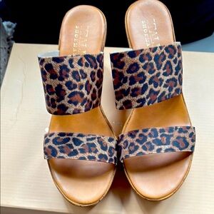 Leopard Print Women's Sandals size 9.5